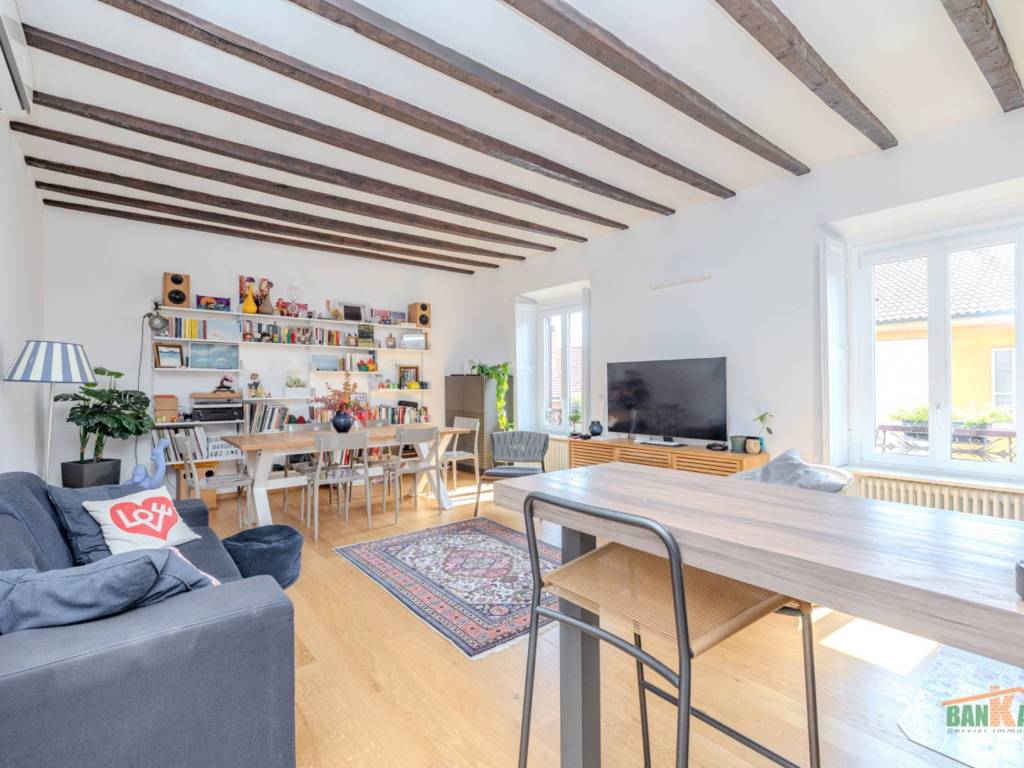 appartamento in vendita a Milano in zona Isola