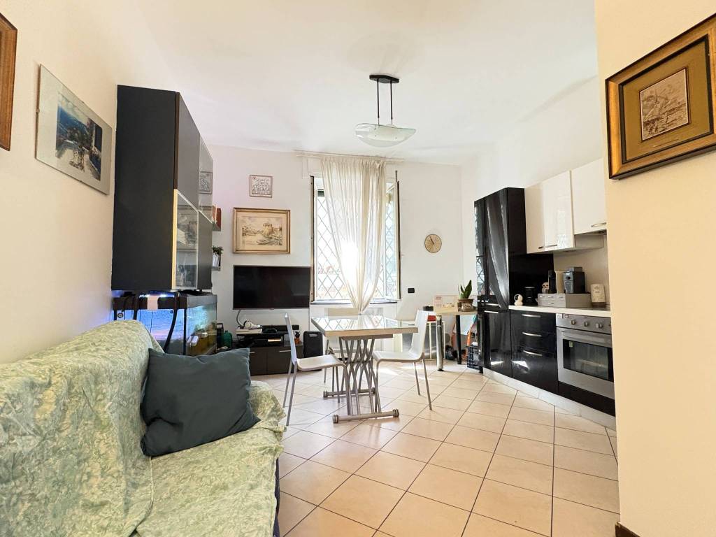 appartamento in vendita a Milano in zona Solari