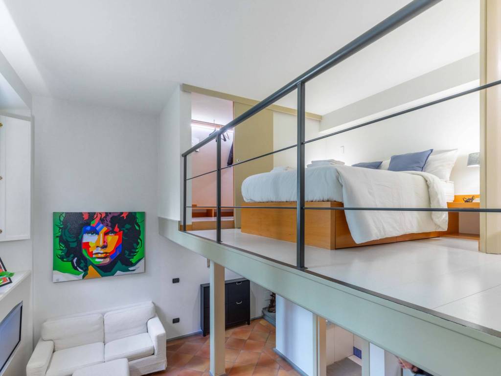 appartamento in vendita a Milano in zona Porta Nuova