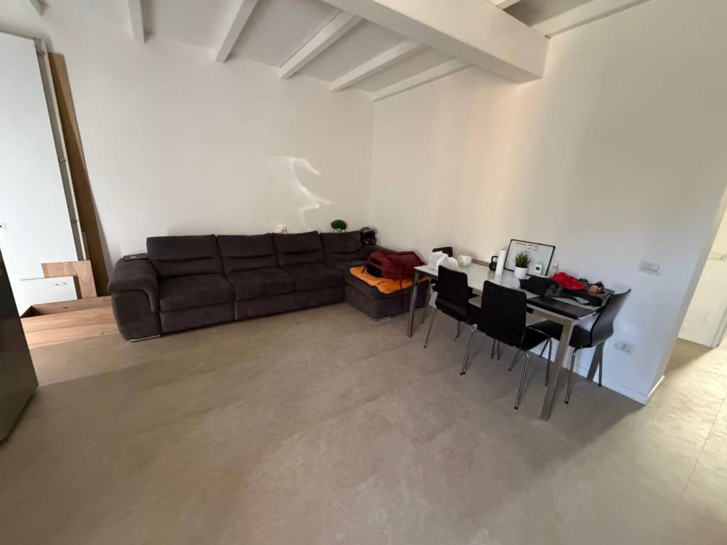 appartamento in vendita a Milano in zona Crescenzago