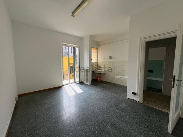 appartamento in vendita a Milano in zona Porta Genova