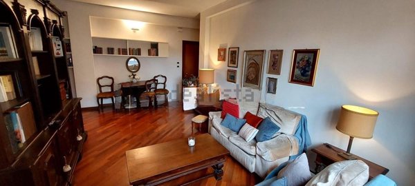 appartamento in vendita a Milano in zona Isola