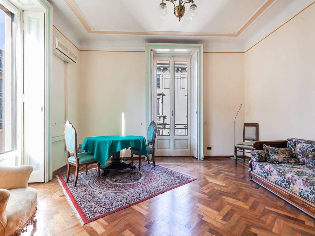 appartamento in vendita a Milano in zona Centro Direzionale