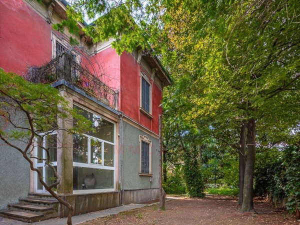 casa indipendente in vendita a Milano in zona Maggiolina