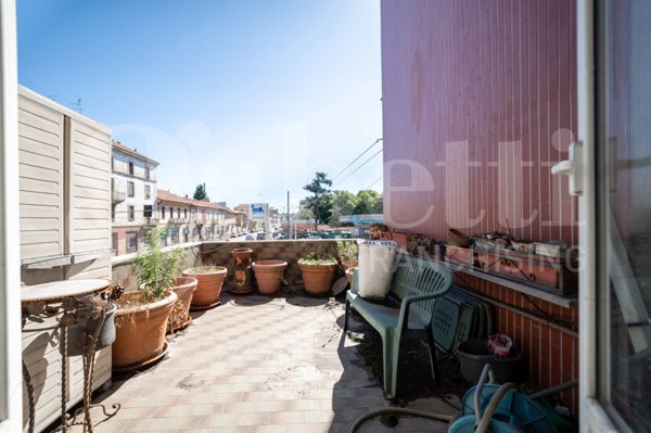 appartamento in vendita a Milano in zona Vigentino
