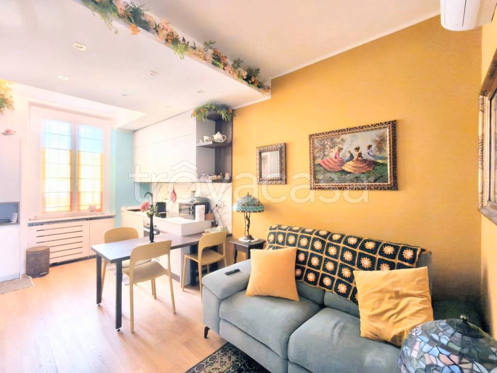 appartamento in vendita a Milano in zona Porta Garibaldi