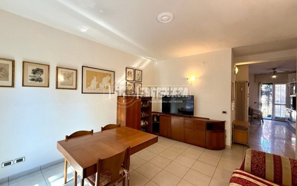 appartamento in vendita a Milano in zona Feltre