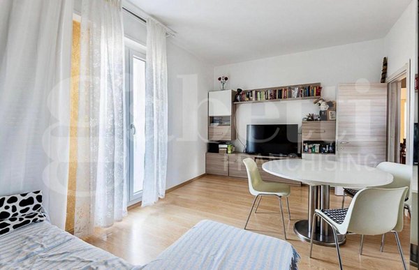 appartamento in vendita a Milano in zona Gratosoglio