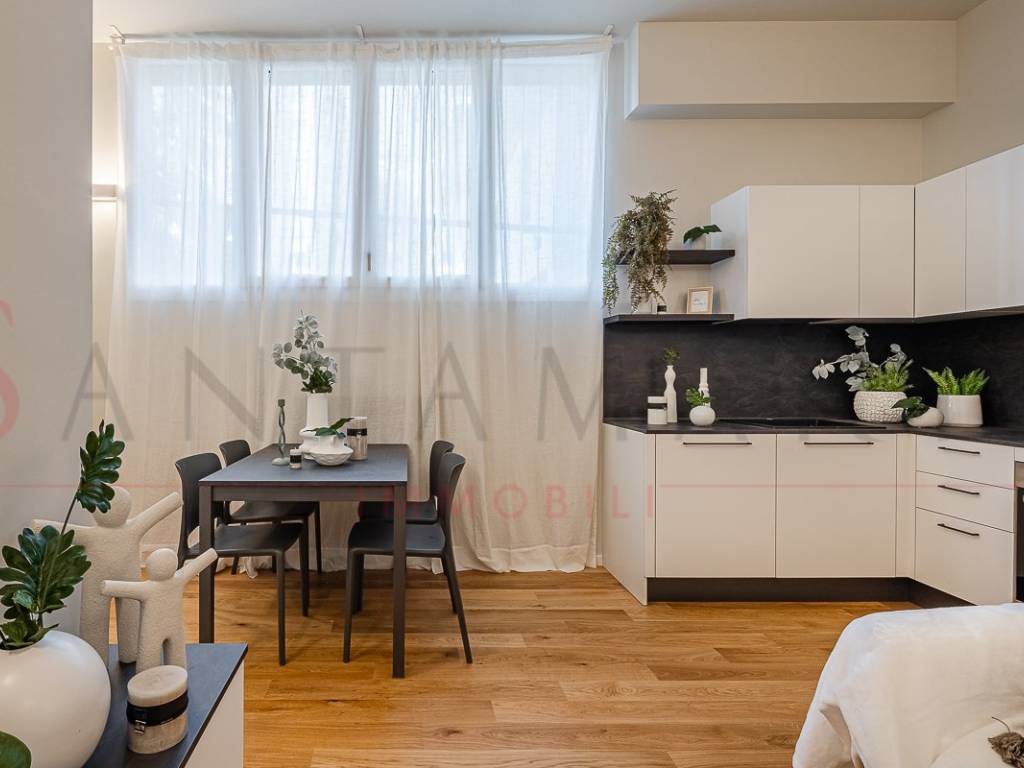 appartamento in vendita a Milano in zona Lorenteggio