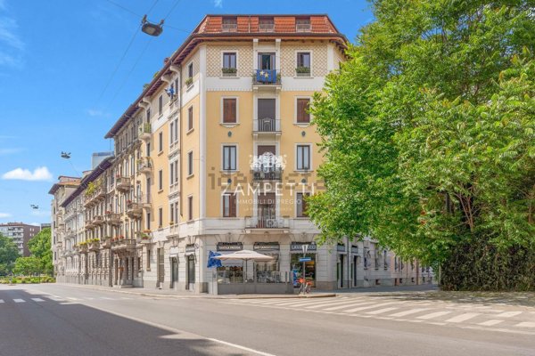 appartamento in vendita a Milano in zona Sempione