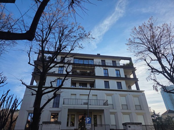 appartamento in vendita a Milano in zona Isola