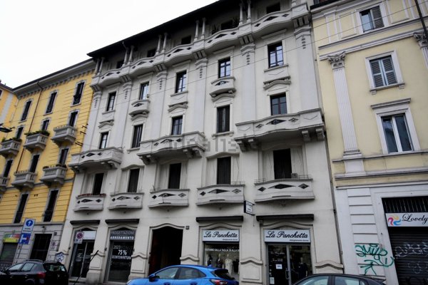 appartamento in vendita a Milano in zona Piazzale Lodi