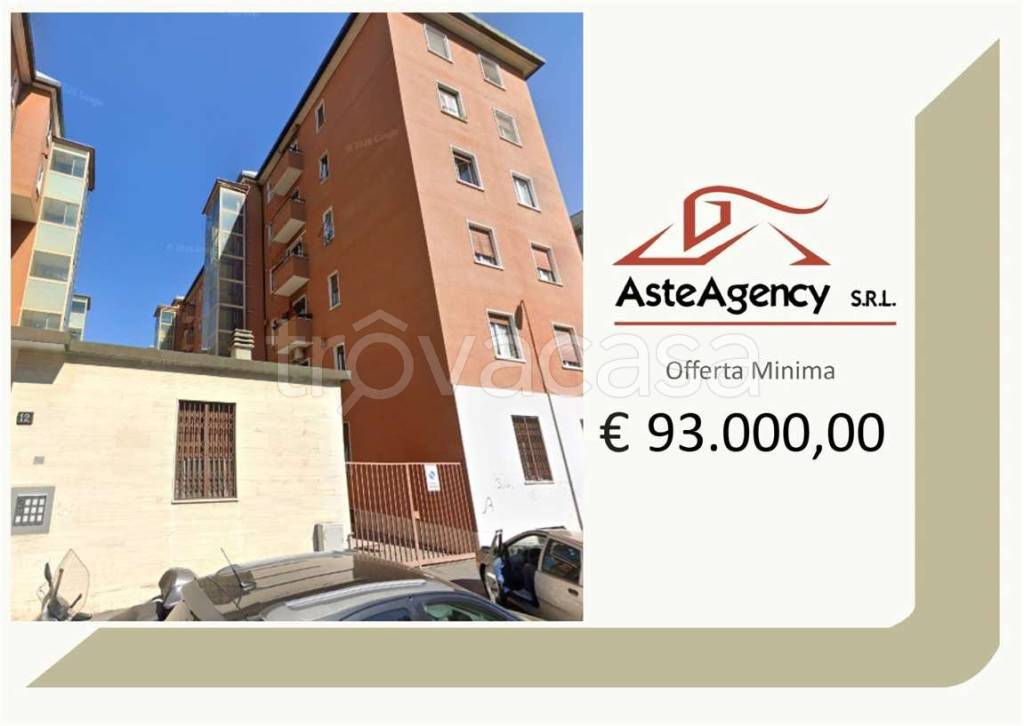 appartamento in vendita a Milano in zona Cascina dei Pomi