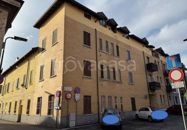appartamento in vendita a Milano in zona Baggio
