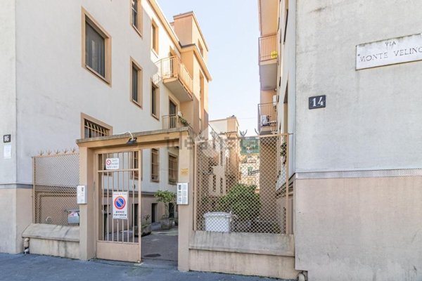 appartamento in vendita a Milano in zona Porta Vittoria
