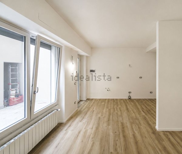 appartamento in vendita a Milano in zona Porta Garibaldi