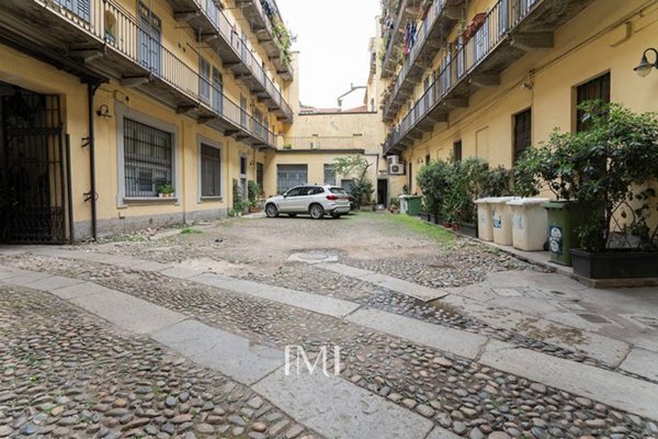 appartamento in vendita a Milano in zona Centro Direzionale