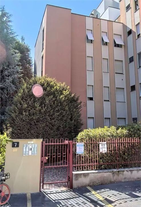 appartamento in vendita a Milano in zona Barona