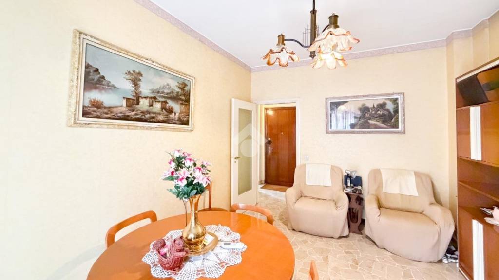 appartamento in vendita a Milano in zona Piazzale Lodi