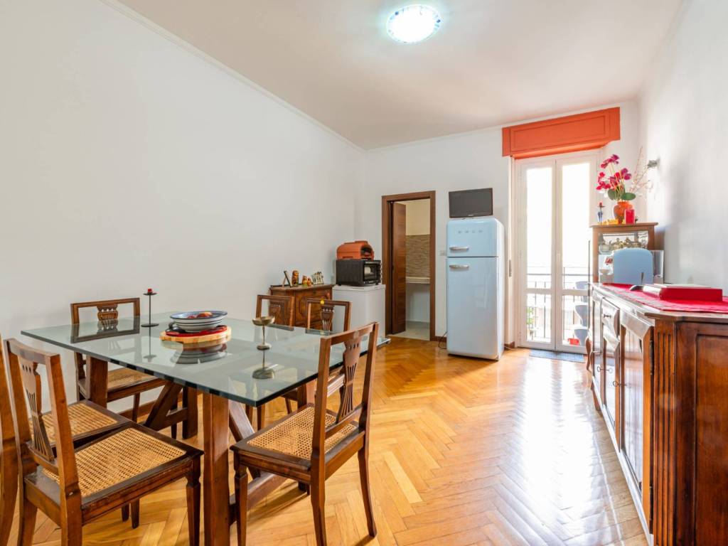 appartamento in vendita a Milano in zona Centro Direzionale