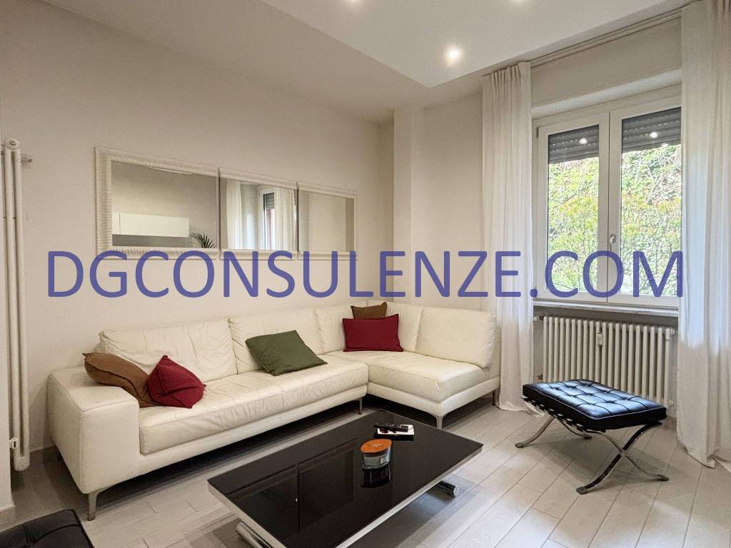 appartamento in vendita a Milano in zona Piazzale Lodi