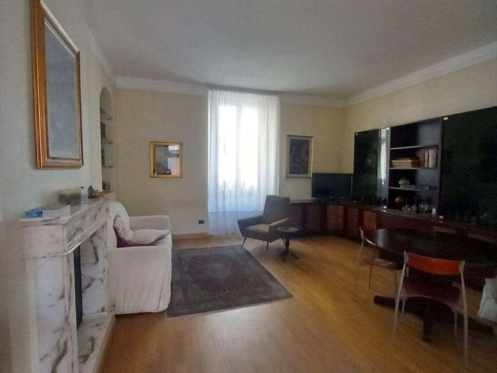 appartamento in vendita a Milano in zona Isola