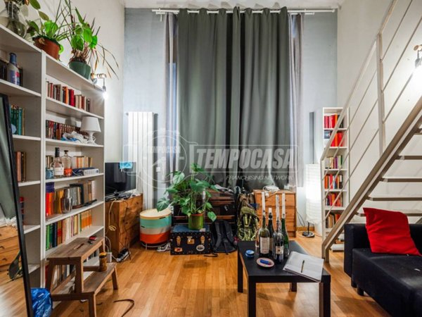 appartamento in vendita a Milano in zona Vigentino