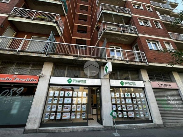 negozio in vendita a Milano in zona Chiesa Rossa