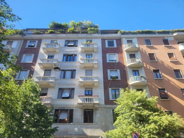 appartamento in vendita a Milano in zona Centro Direzionale