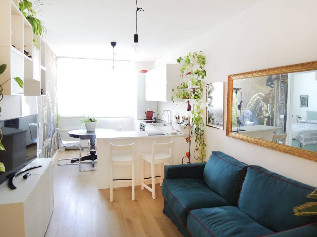 appartamento in vendita a Milano in zona Vigentino