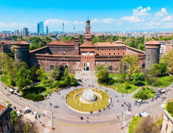 appartamento in vendita a Milano in zona Cadorna