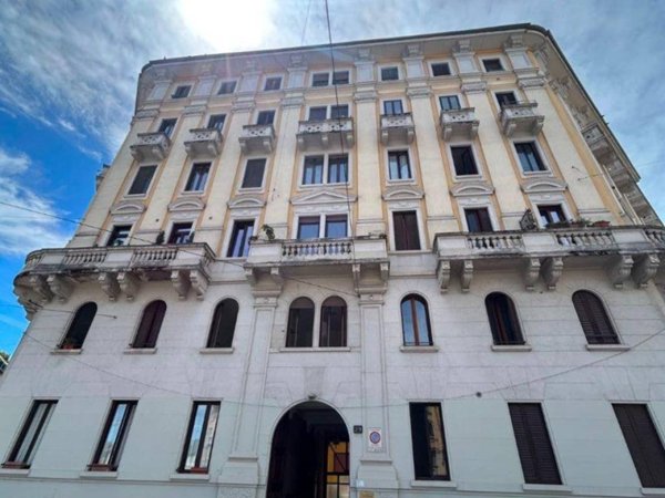 appartamento in vendita a Milano in zona Bovisa