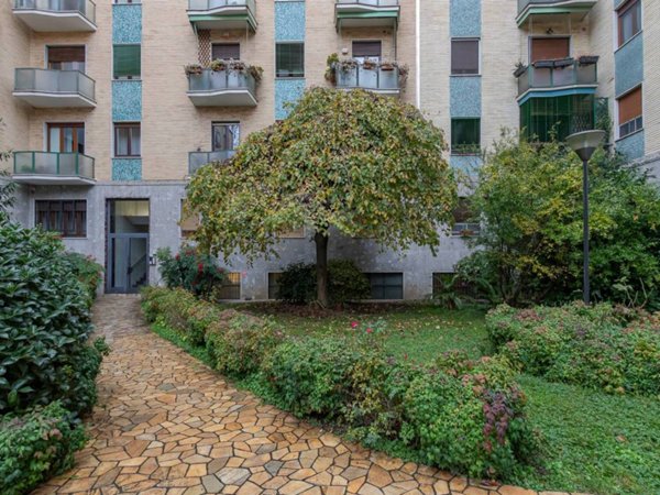 appartamento in vendita a Milano in zona Città Studi