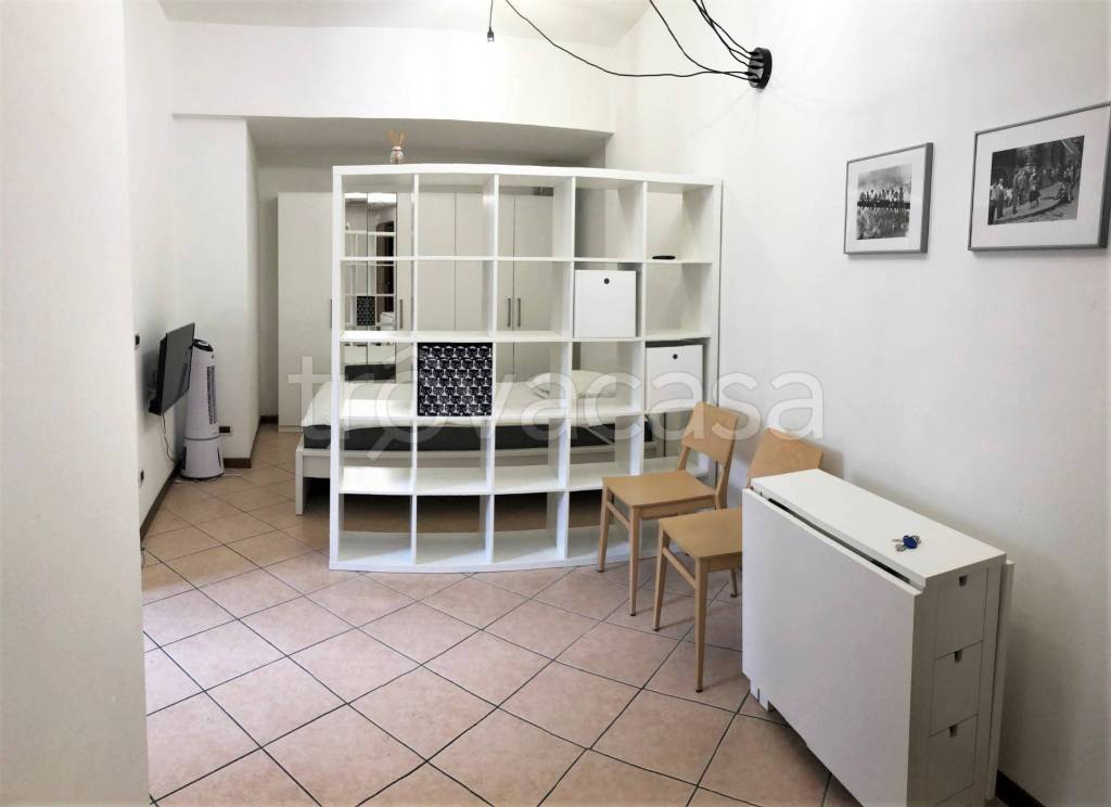 appartamento in vendita a Milano in zona Bocconi