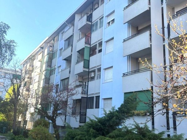 appartamento in vendita a Milano in zona Barona