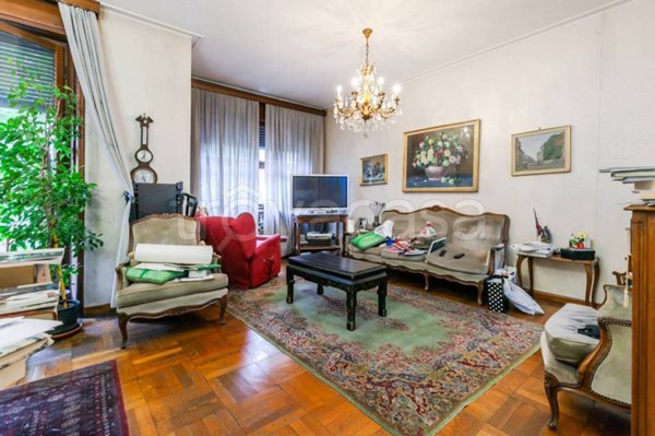 appartamento in vendita a Milano in zona Loreto