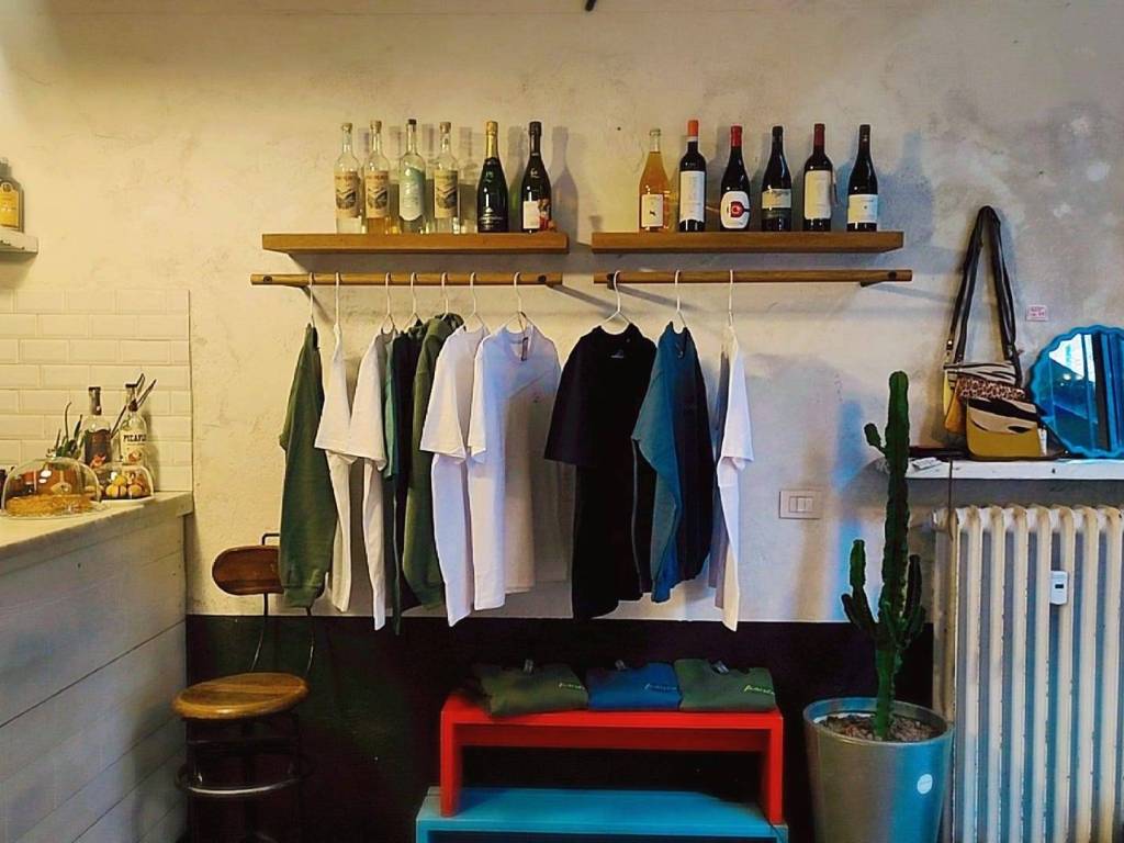 negozio in vendita a Milano in zona Centro Direzionale