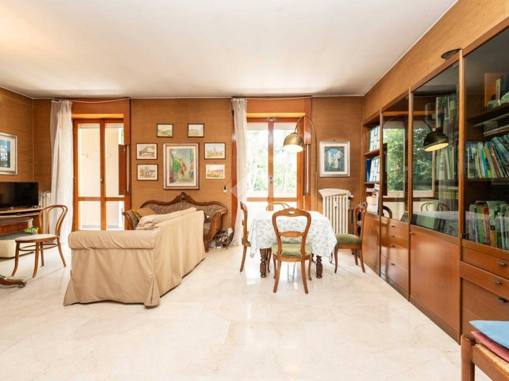 appartamento in vendita a Milano in zona Città Studi