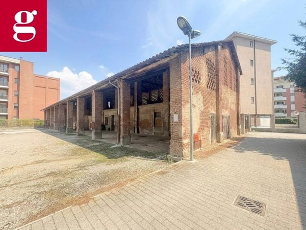 casale in vendita a Milano in zona San Siro