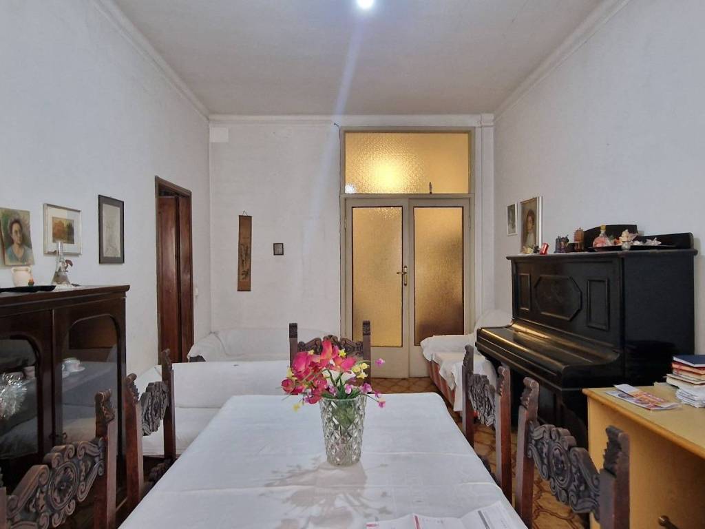 appartamento in vendita a Milano in zona Ghisolfa