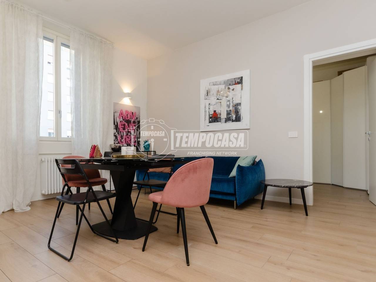 appartamento in vendita a Milano in zona Porta Nuova