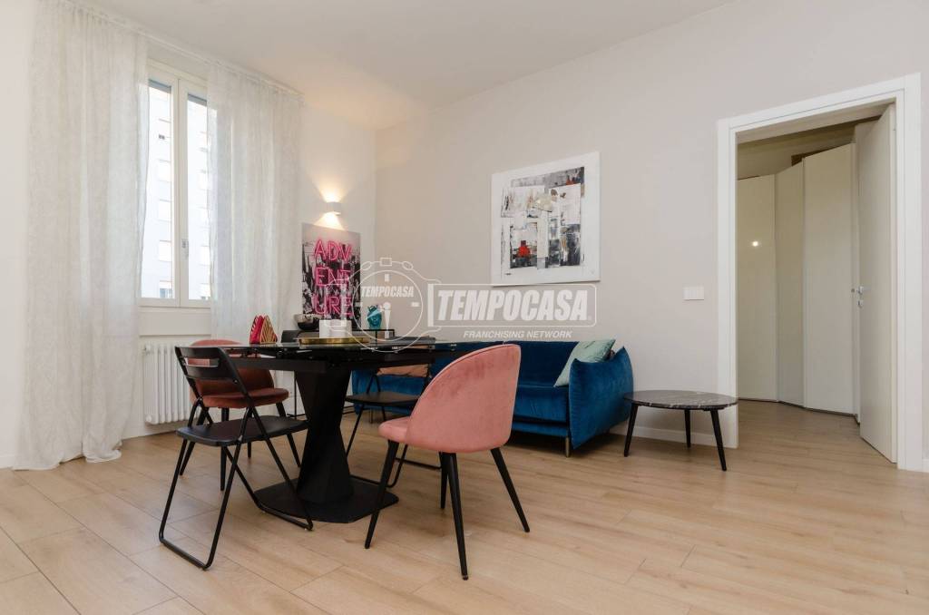 appartamento in vendita a Milano in zona Porta Nuova