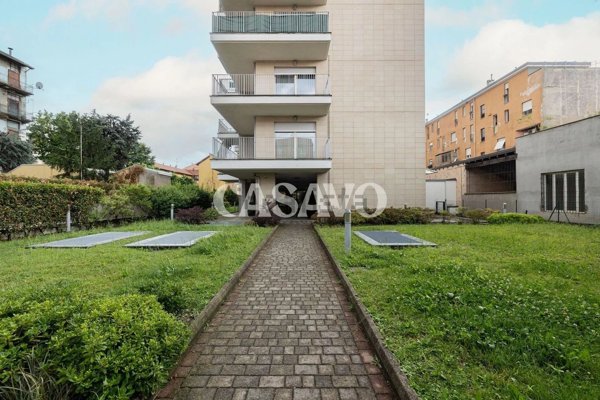 appartamento in vendita a Milano in zona Gorla