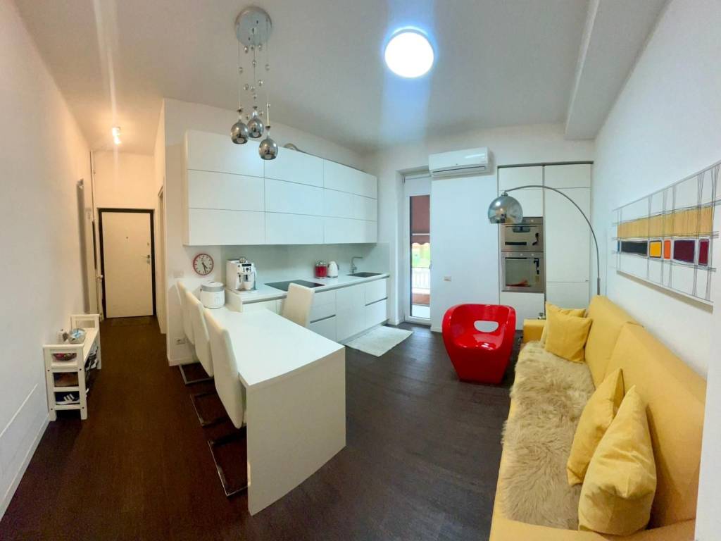 appartamento in vendita a Milano in zona Forlanini
