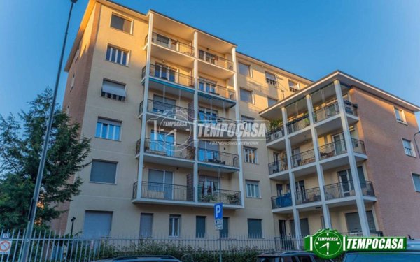 appartamento in vendita a Milano in zona Montalbino