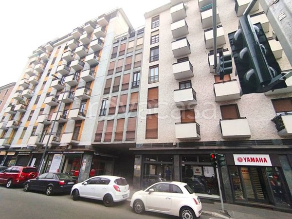 appartamento in vendita a Milano in zona Corvetto