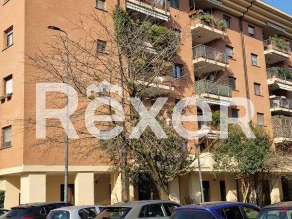 appartamento in vendita a Milano in zona Trenno