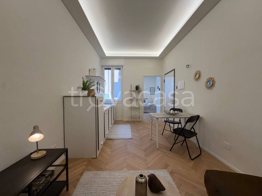 appartamento in vendita a Milano in zona Porta Vittoria