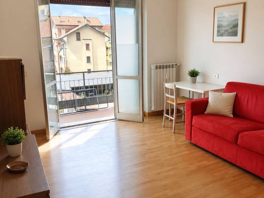 appartamento in vendita a Milano in zona Baggio
