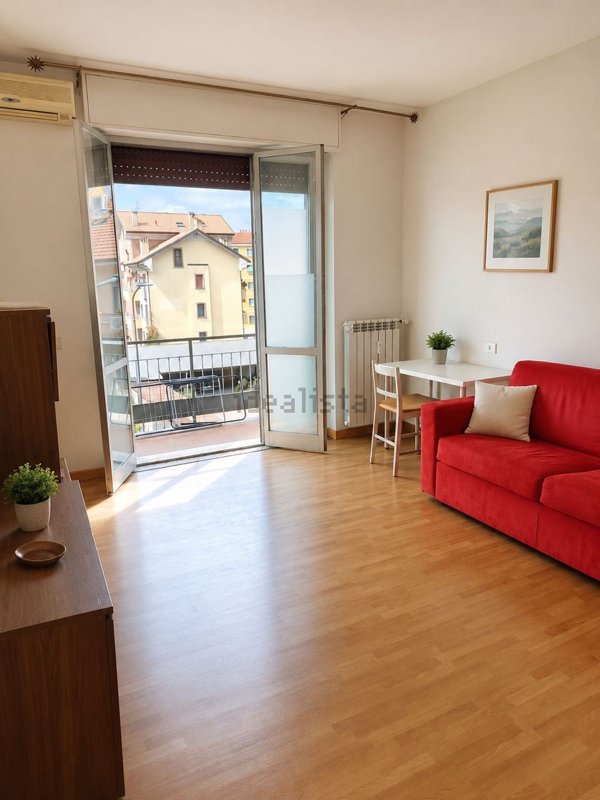 appartamento in vendita a Milano in zona Baggio